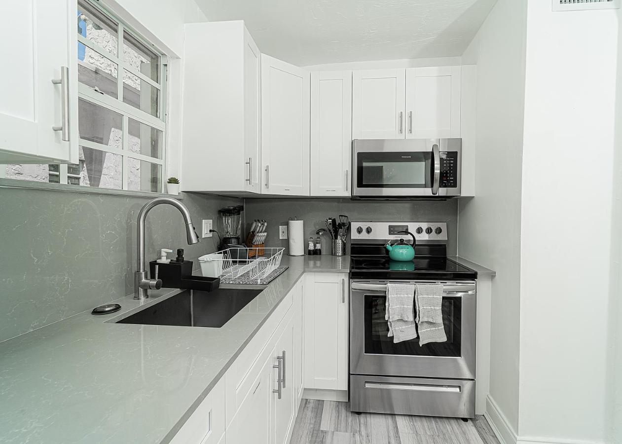 Bike To Beach-Spacious With Patio Bbq & Game Room Hallandale Beach Exteriör bild