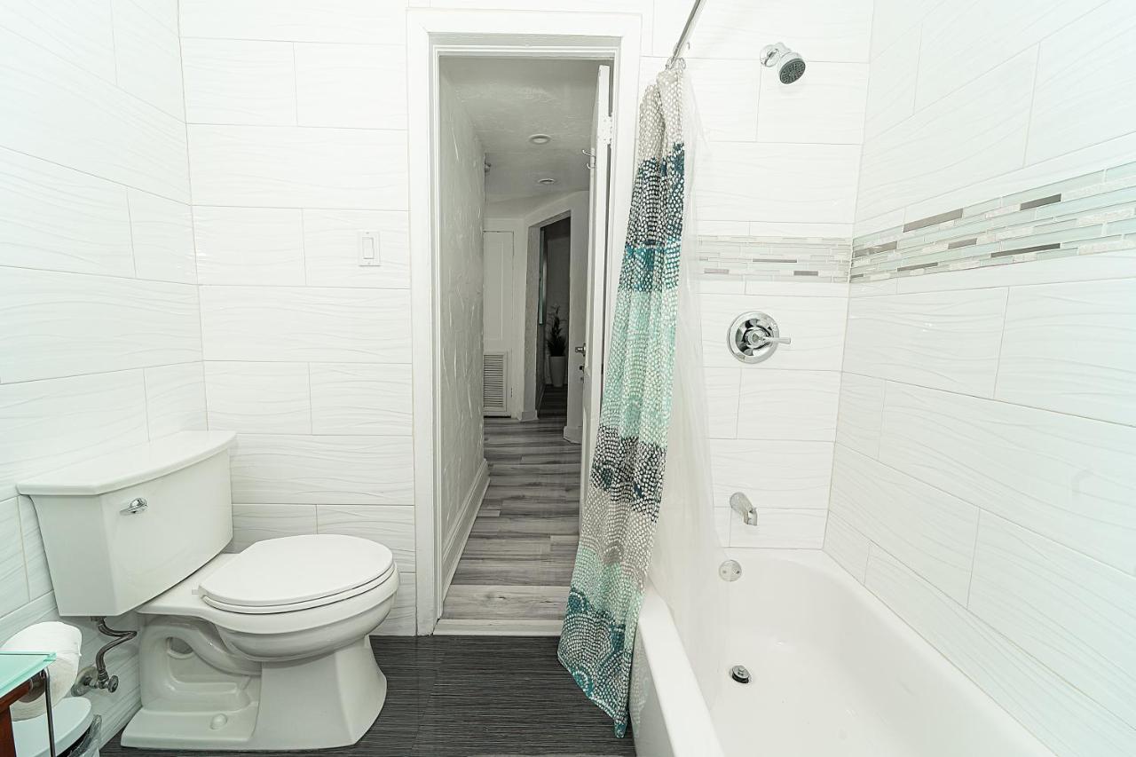 Bike To Beach-Spacious With Patio Bbq & Game Room Hallandale Beach Exteriör bild